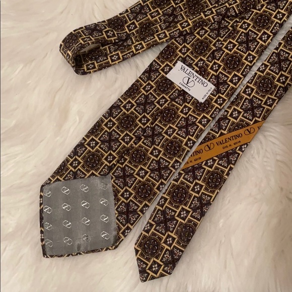 VALENTINO TIE - Picture 6 of 9